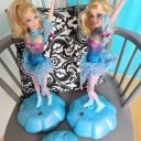 Mattel - Barbie M8630-0 - R/C Eisprinzessin wunderschön